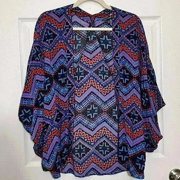 EXPRESS Geometric Purple, red and Turquoise Kimono Top | One size fits all - Picture 1 of 7